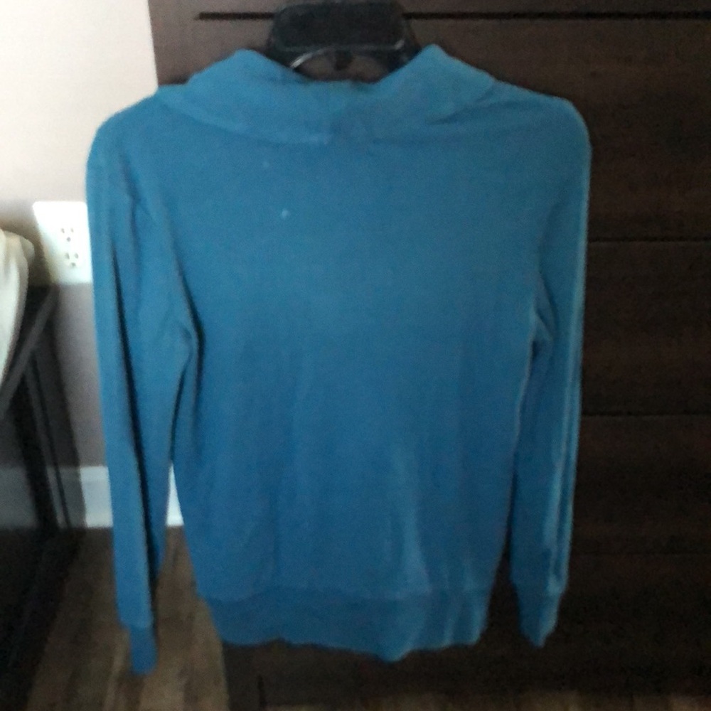 Banana Republic sweater. Two white spots in the back - Picture 2 of 6